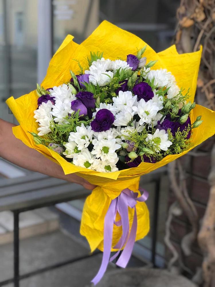 Букет цветов из: Ирисы, Хризантемы и Ромашки в Ченцово